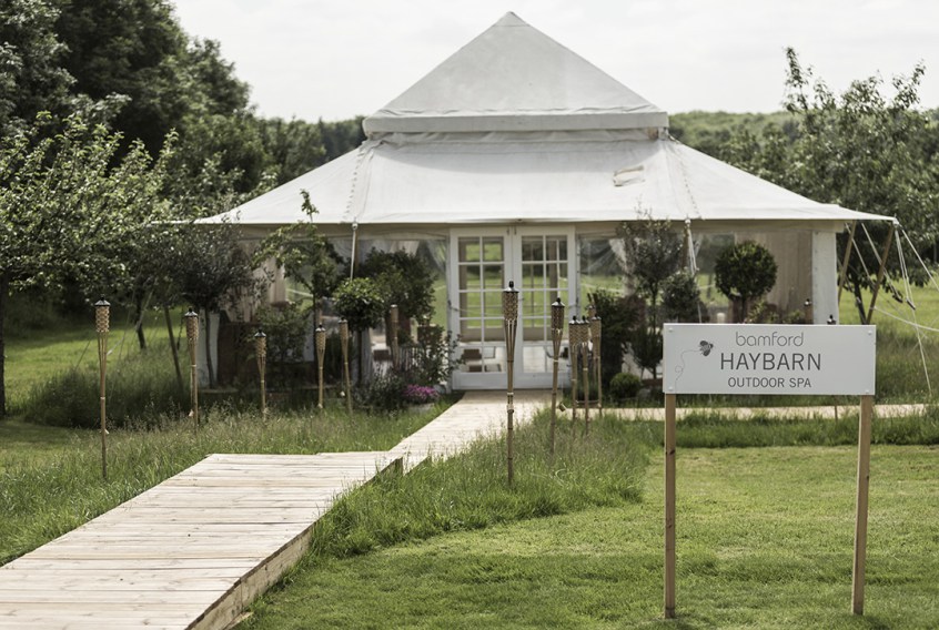 Bamford Haybarn Outdoor Spa