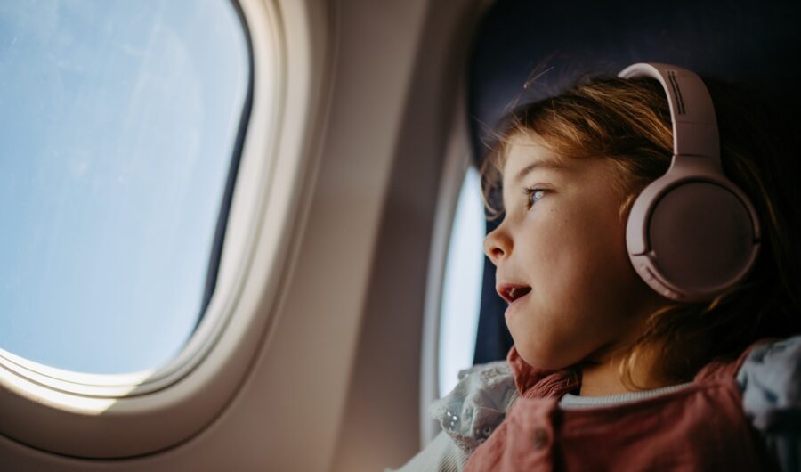 How To Make Flying With Kids WAY Less Stressful